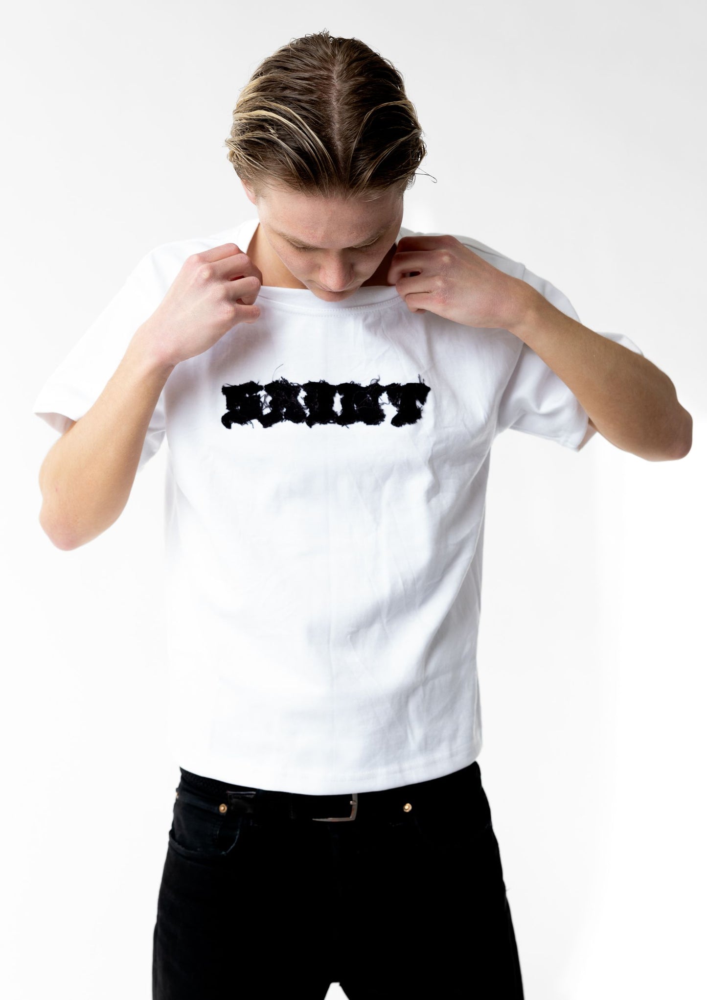 WHITE CROPPED T-SHIRT